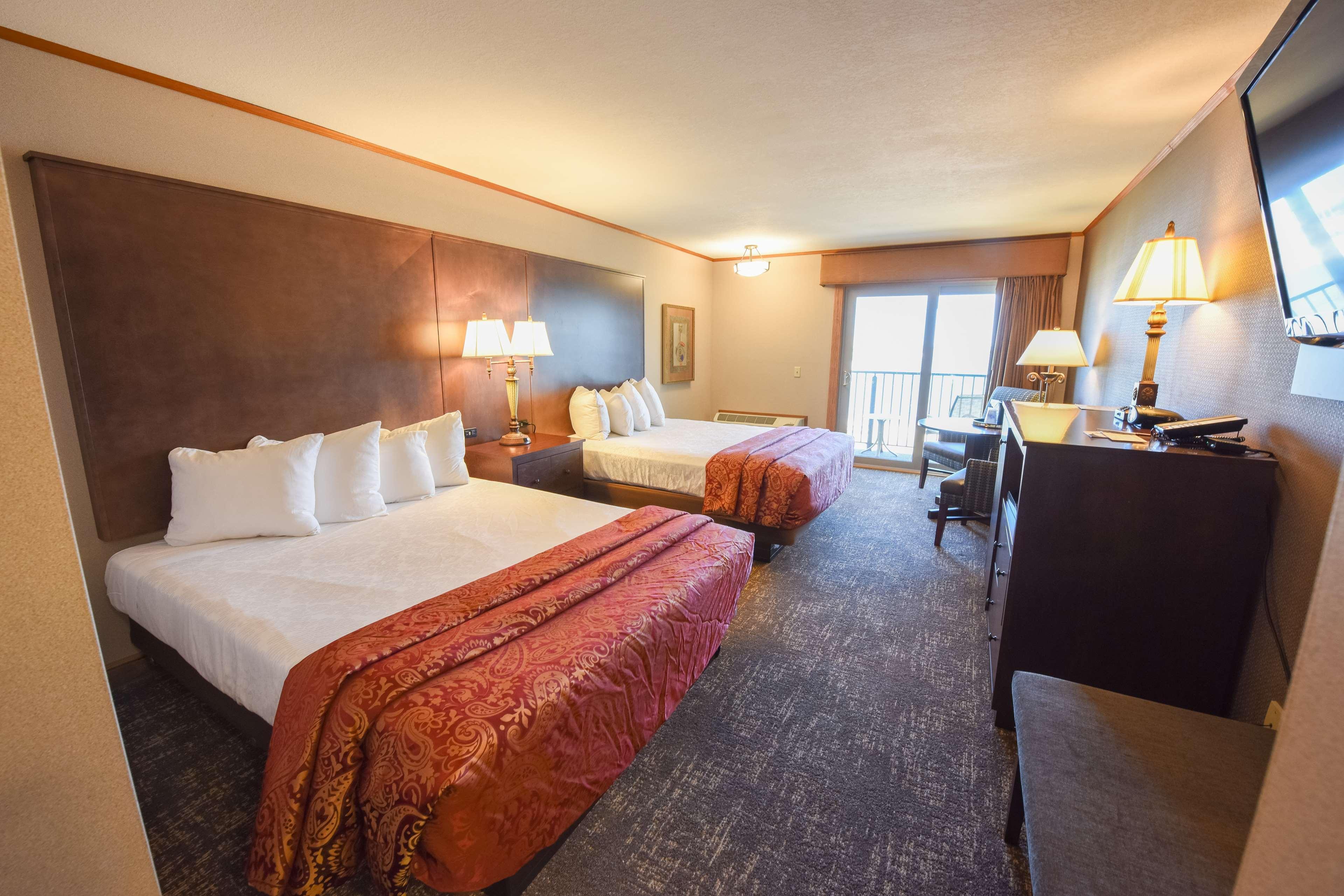 Best Western Plus Dockside Waterfront Inn Макіно-Сіті Екстер'єр фото