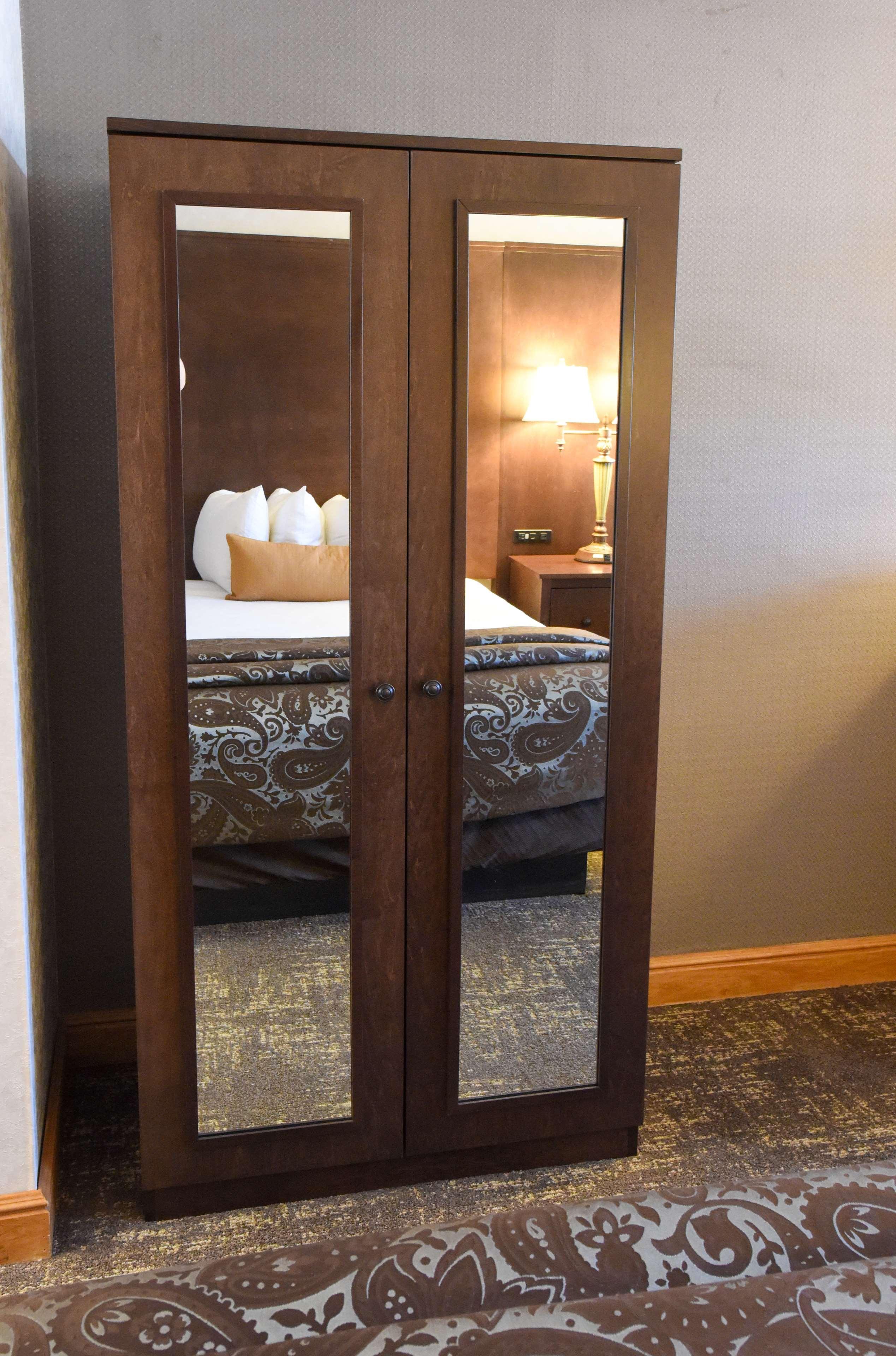 Best Western Plus Dockside Waterfront Inn Макіно-Сіті Екстер'єр фото