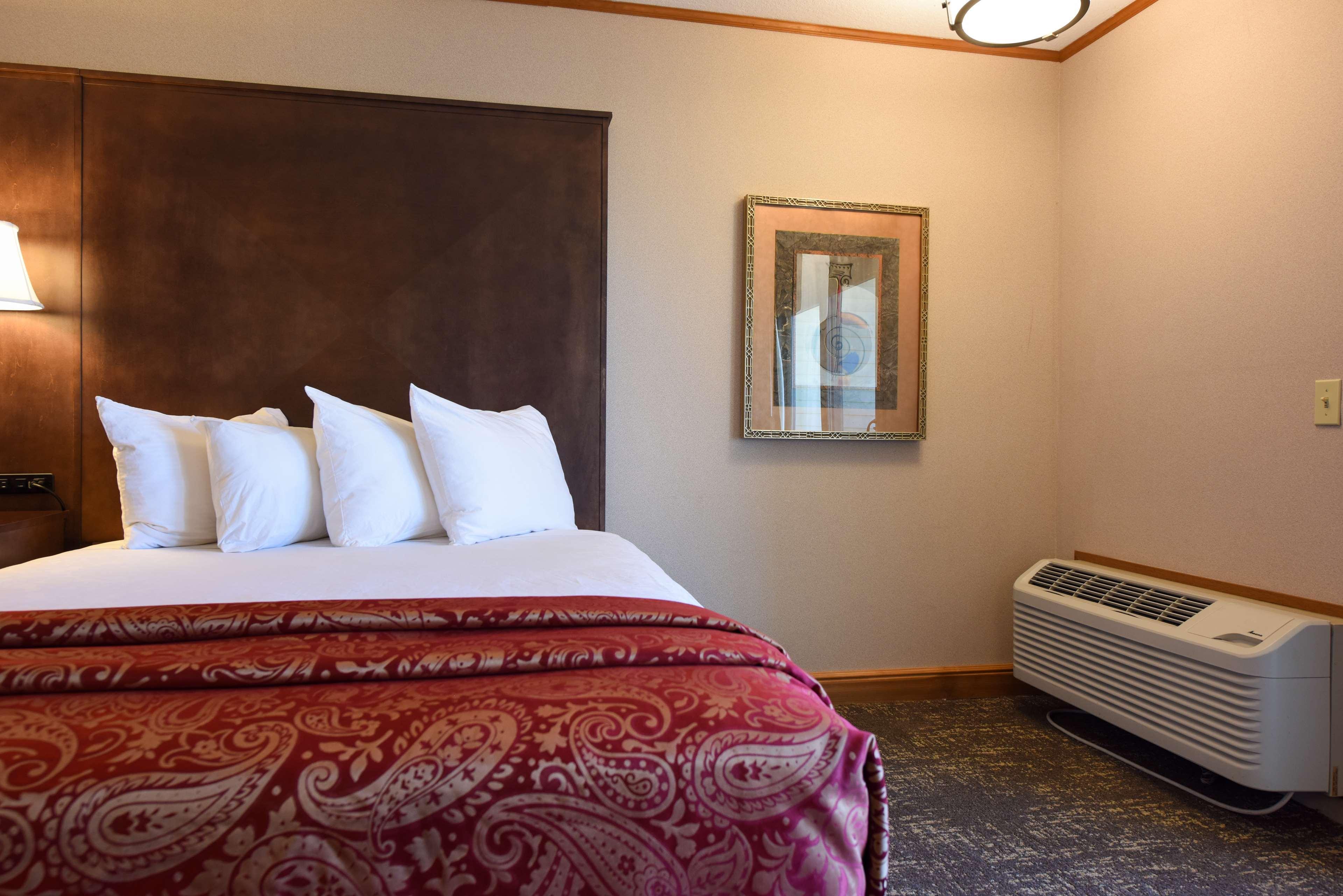 Best Western Plus Dockside Waterfront Inn Макіно-Сіті Екстер'єр фото