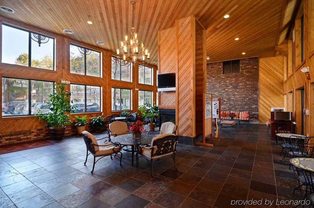 Best Western Plus Dockside Waterfront Inn Макіно-Сіті Інтер'єр фото