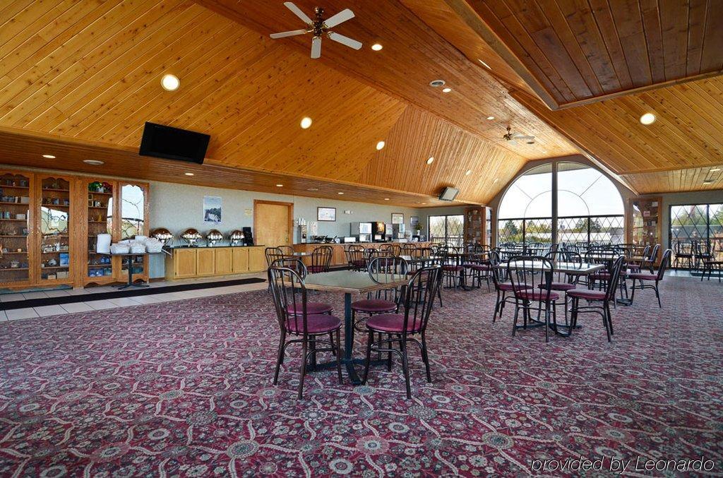 Best Western Plus Dockside Waterfront Inn Макіно-Сіті Екстер'єр фото