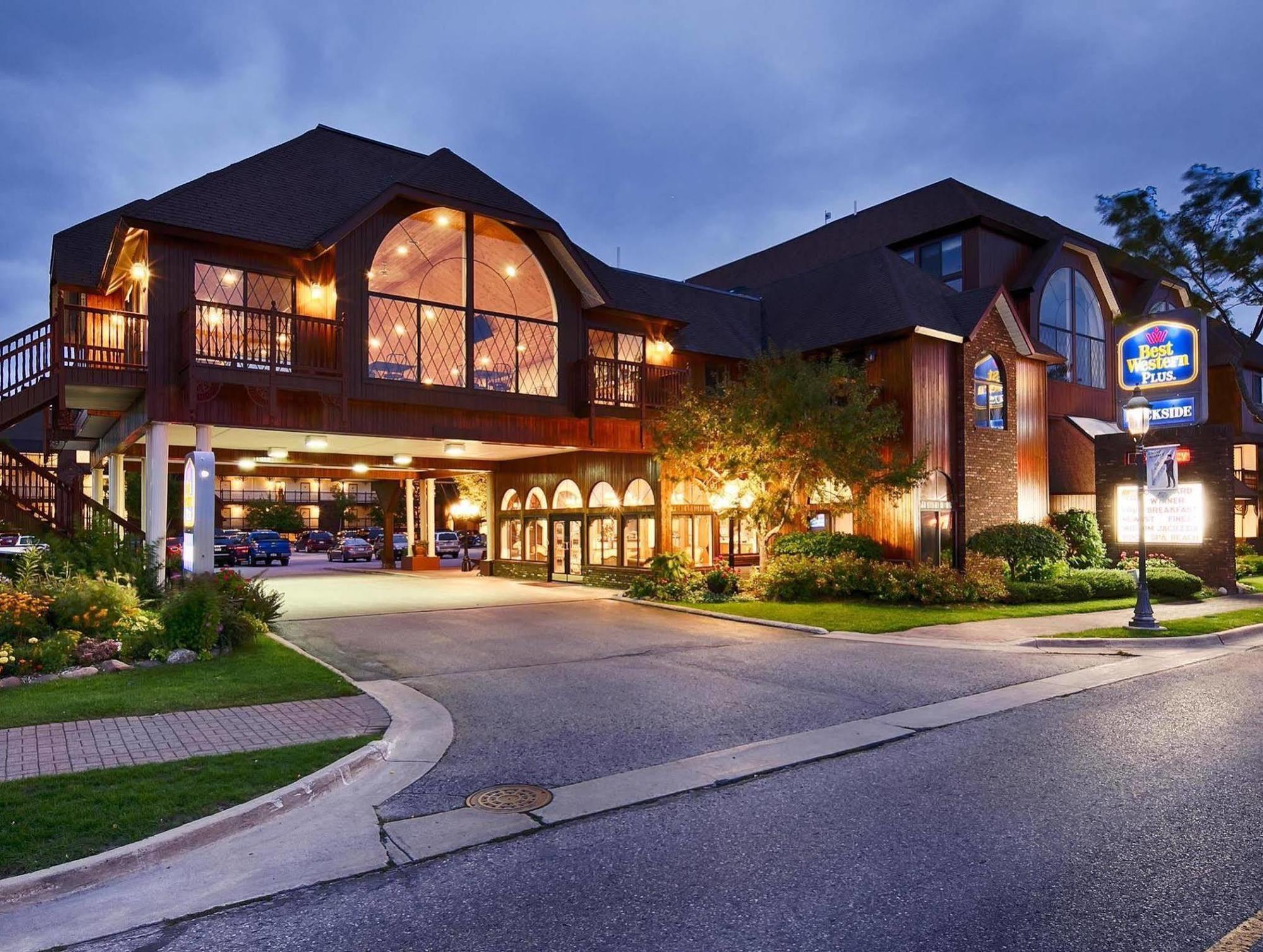 Best Western Plus Dockside Waterfront Inn Макіно-Сіті Екстер'єр фото
