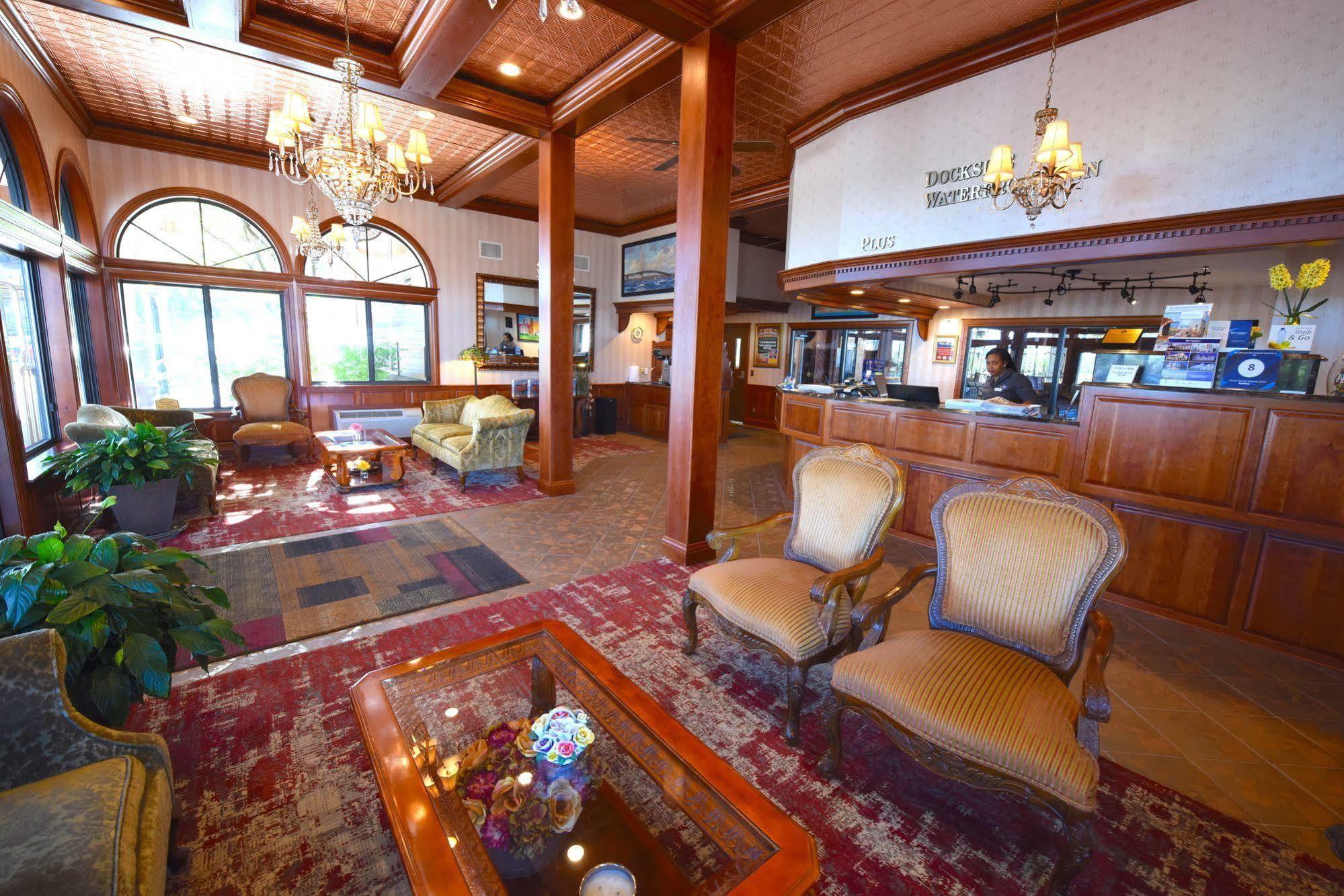 Best Western Plus Dockside Waterfront Inn Макіно-Сіті Екстер'єр фото